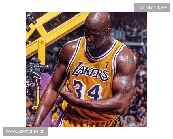 贾巴尔利用背身单打拉开空间领先勒布朗成为历史得分王