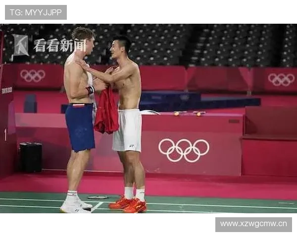 谌龙退役后住的别墅，羽毛球拍当晾衣杆用？